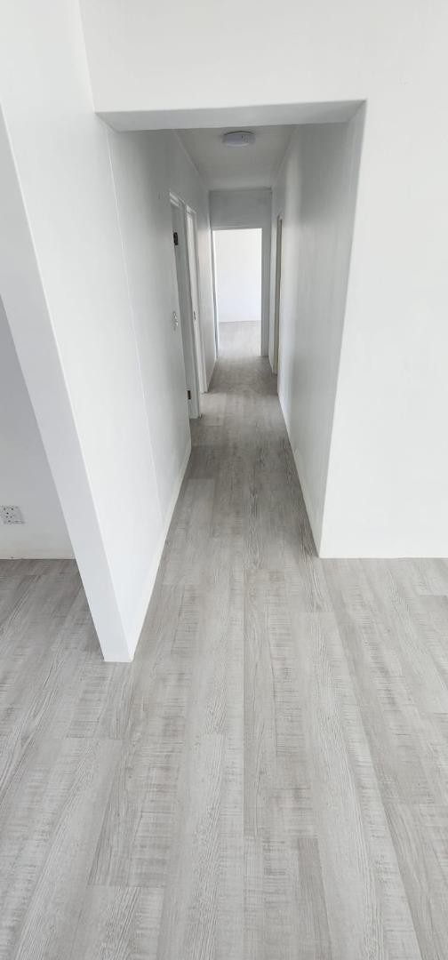 5 Bedroom Property for Sale in Kleinbaai Western Cape